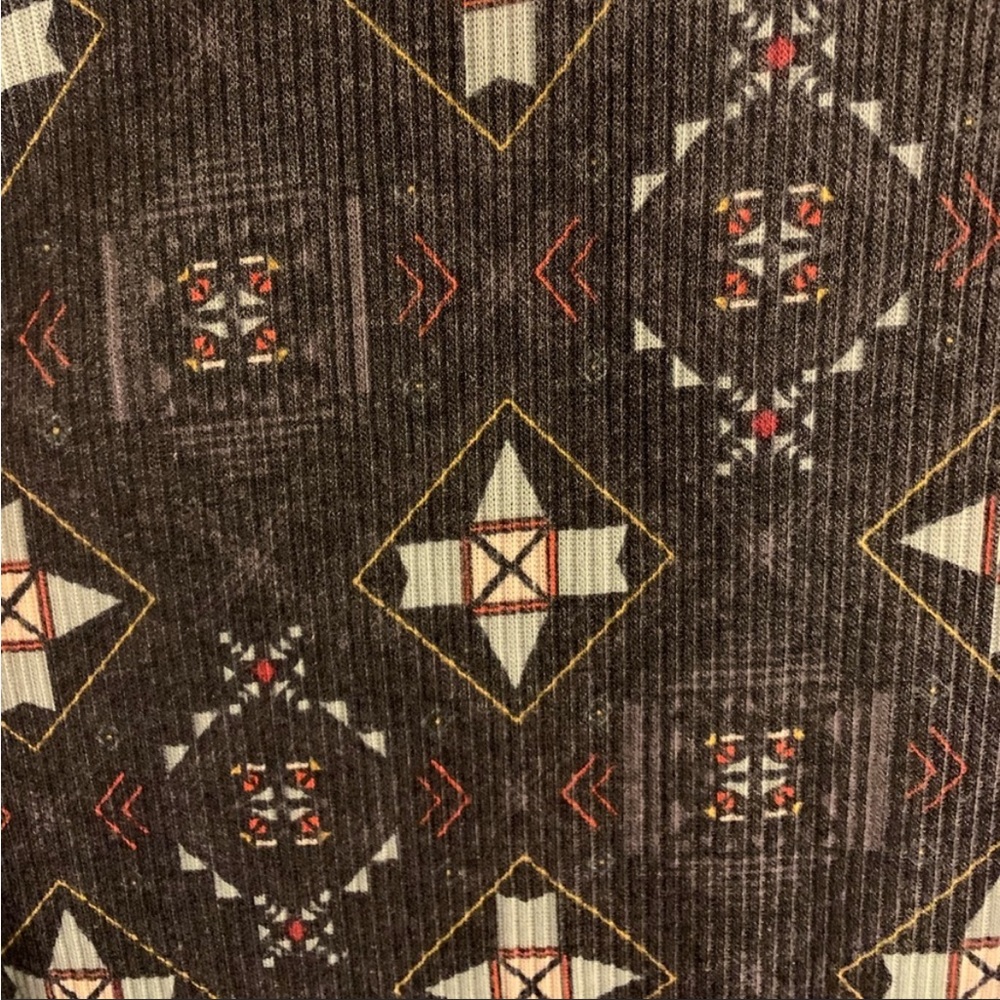 Lularoe Sarah Duster - Picture 3 of 4